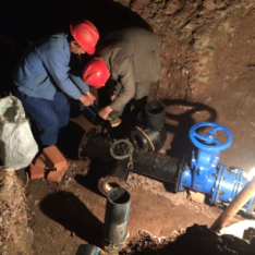 挑燈夜戰(zhàn)不擾民，爭分奪秒保運行