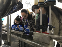 營(yíng)銷(xiāo)部:呼叫中心員工持續(xù)開(kāi)展提升業(yè)務(wù)知識(shí)培訓(xùn)