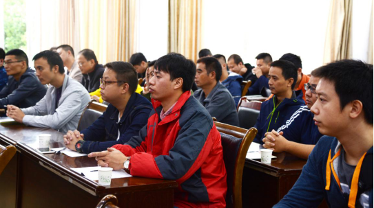 2017年集團(tuán)公司維修電工、機(jī)修鉗工培訓(xùn)班 開班典禮隆重舉行