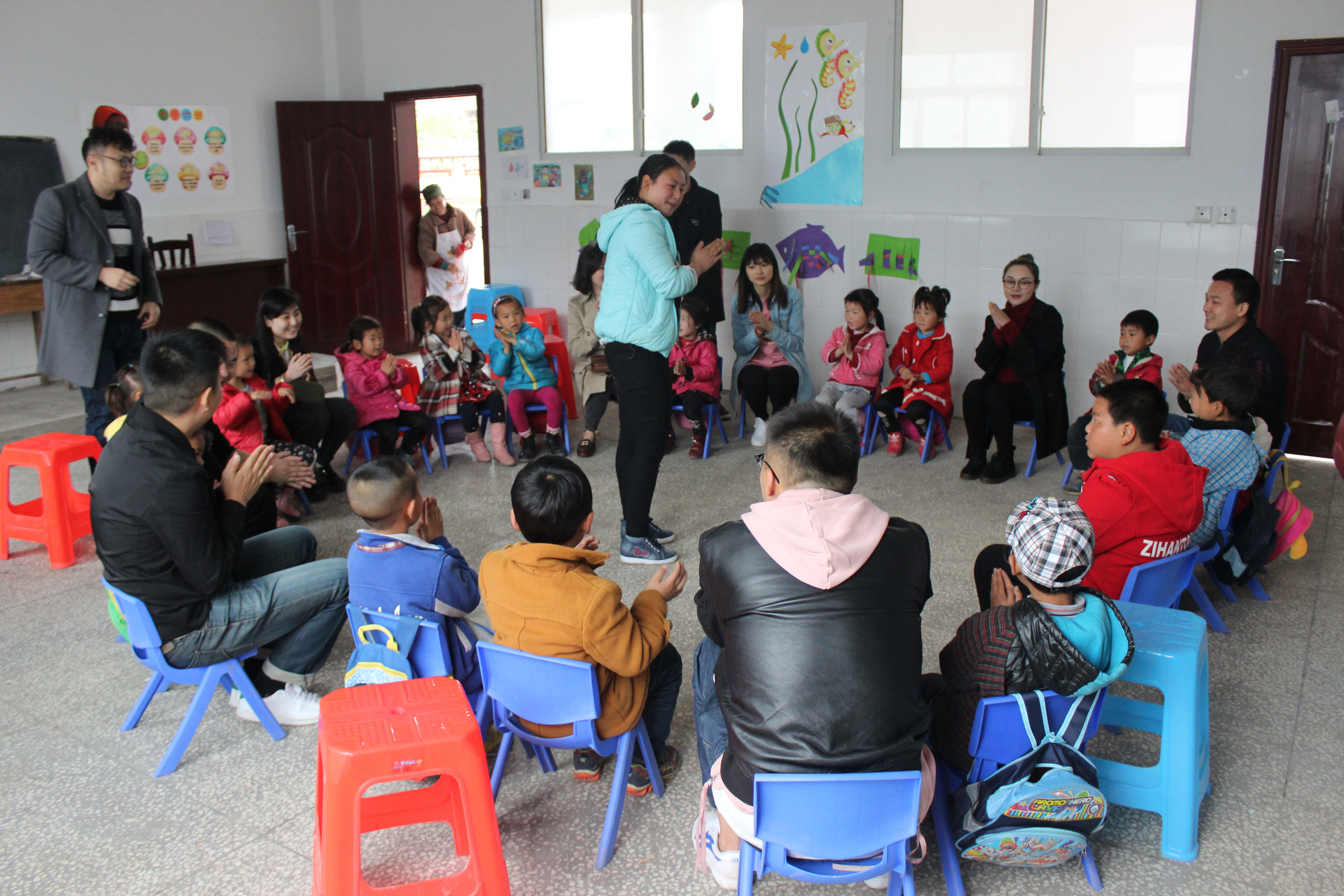 宜賓清源水務(wù)集團(tuán)公司開(kāi)展學(xué)雷鋒活動(dòng)