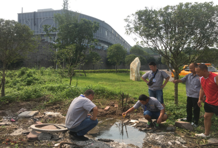 營(yíng)銷(xiāo)部開(kāi)展開(kāi)學(xué)前夕校園供水保障巡查