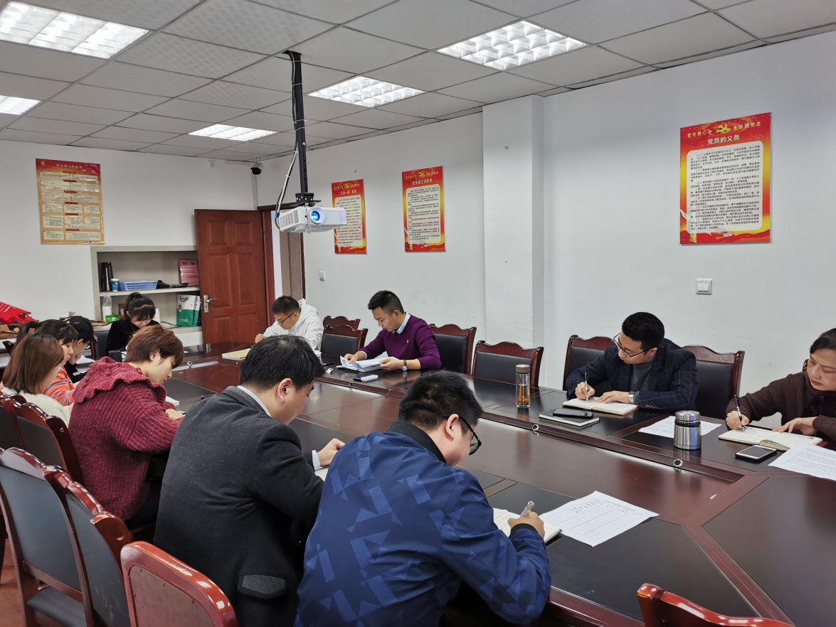 強化責(zé)任擔(dān)當(dāng) ，牢記職責(zé)使命