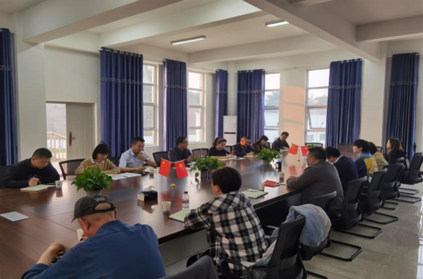 集團(tuán)公司二支部開展“重溫紅色記憶，牢記初心使命”主題黨日活動(dòng)